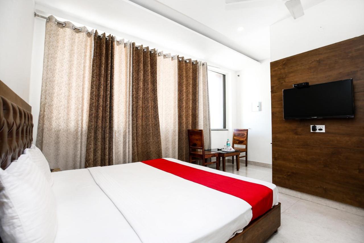 Hotel Woodcrest Zirakpur Chandigarh - Luxury Rooms Zewnętrze zdjęcie