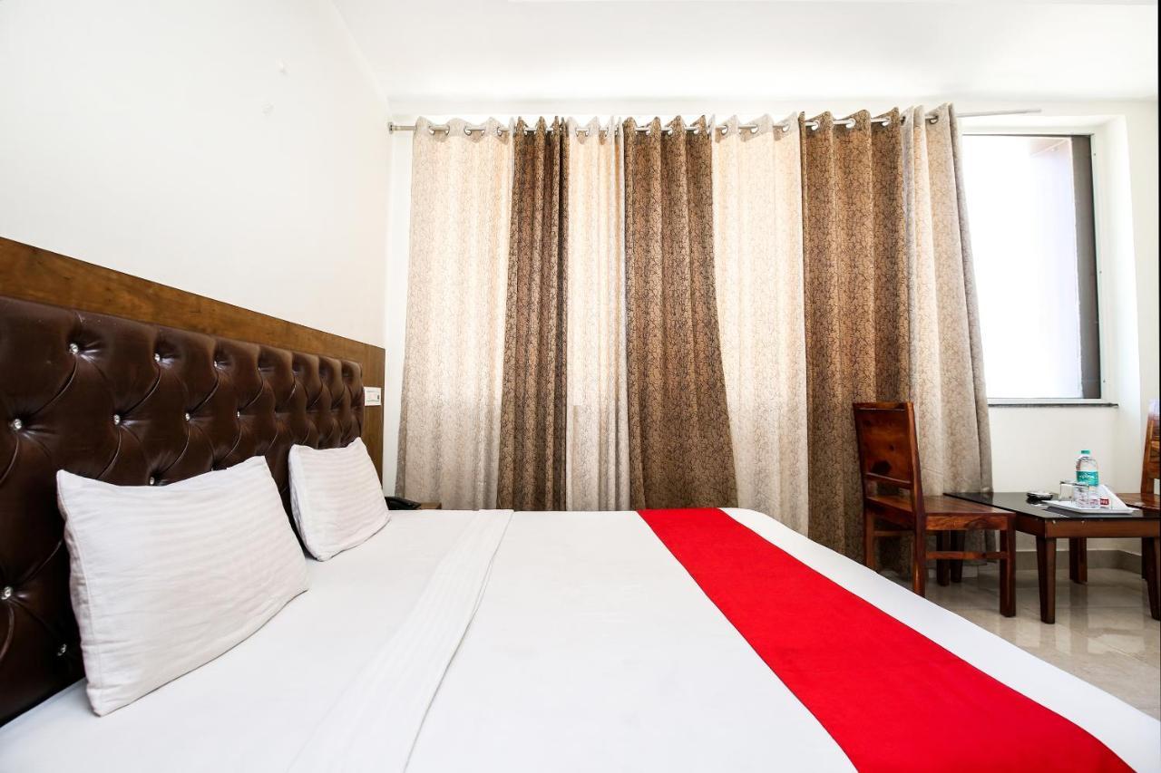 Hotel Woodcrest Zirakpur Chandigarh - Luxury Rooms Zewnętrze zdjęcie