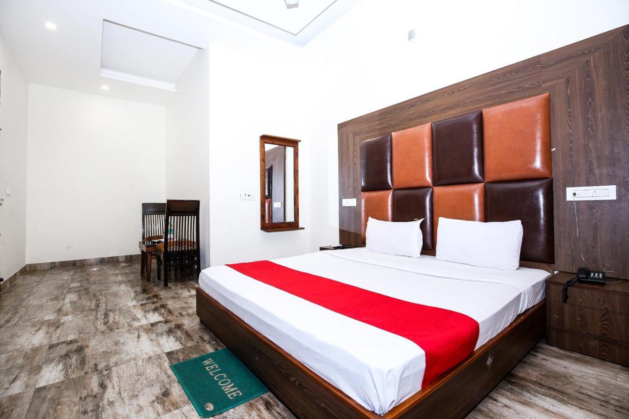 Hotel Woodcrest Zirakpur Chandigarh - Luxury Rooms Zewnętrze zdjęcie